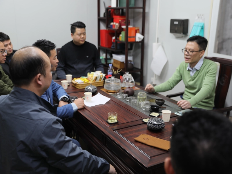 Equipo de Fábrica Tong Bang